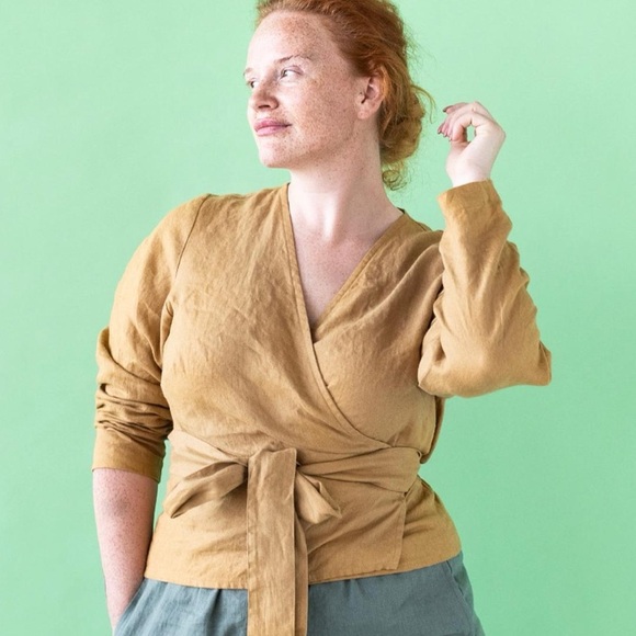 🏷️ SOLD • NOTPERFECTLINEN • Madrid Long Sleeve Linen Wrap Top in Dusty Lavender - Picture 10 of 13